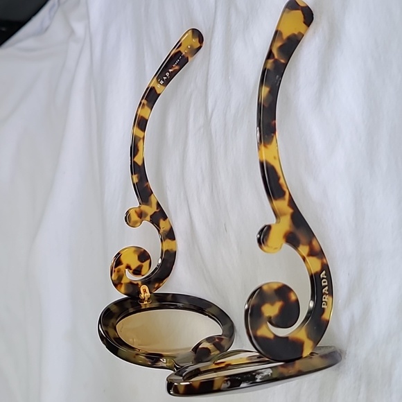 Leopard Print Prada Sunglasses are exquisite to taste! Very classy and stylish. - Picture 3 of 13